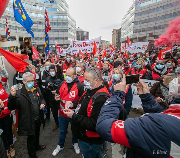8 AVRIL : Manifestation à Paris des salariés oubliés du Ségur de la Santé...