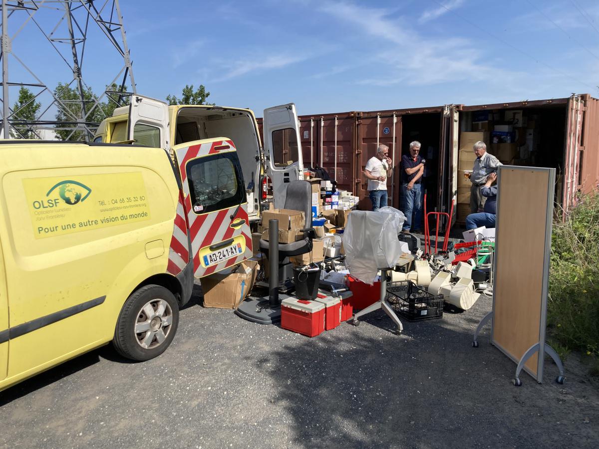 Une journée particulière ... préparation logistique de la prochaine mission  Une journée particulière ... préparation logistique de la prochaine mission