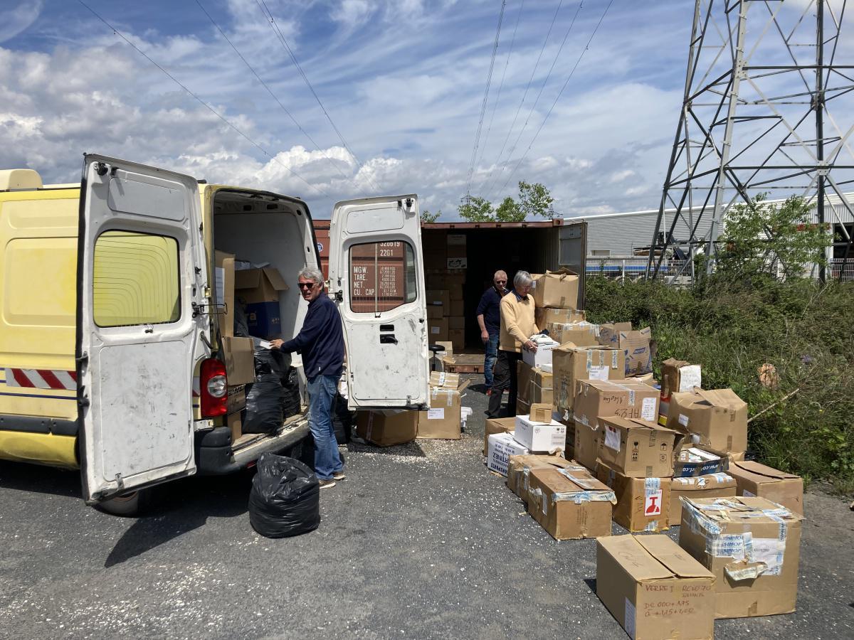 Une journée particulière ... préparation logistique de la prochaine mission  Une journée particulière ... préparation logistique de la prochaine mission