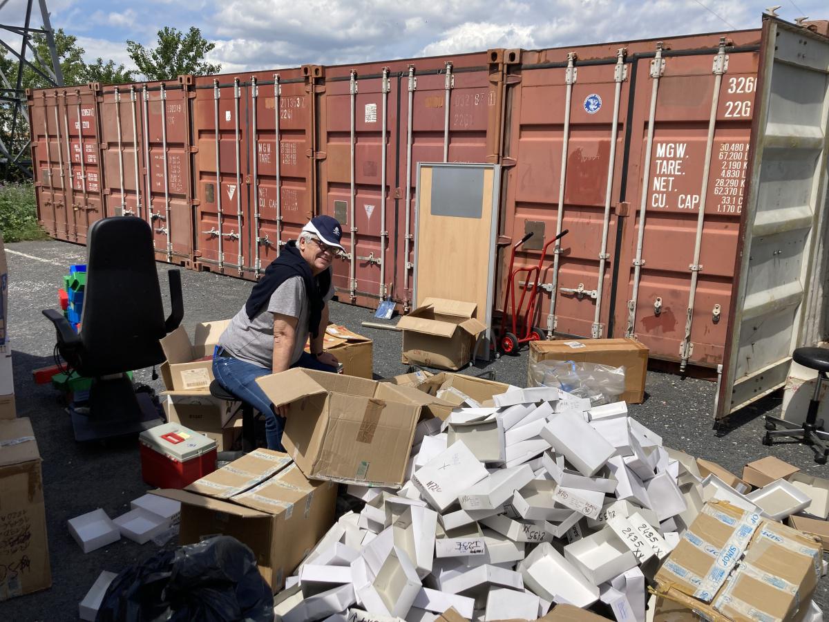 Une journée particulière ... préparation logistique de la prochaine mission  Une journée particulière ... préparation logistique de la prochaine mission