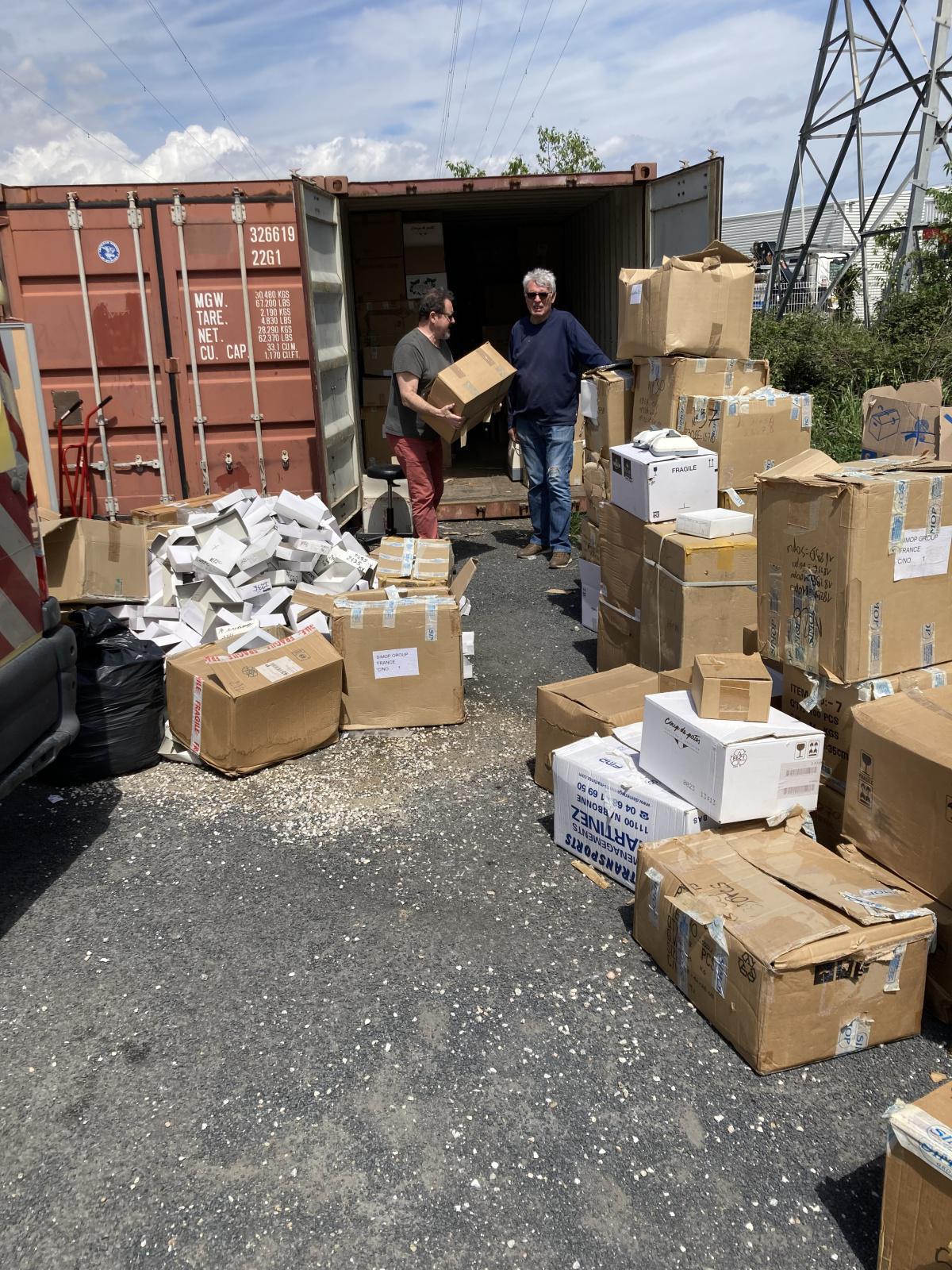 Une journée particulière ... préparation logistique de la prochaine mission  Une journée particulière ... préparation logistique de la prochaine mission