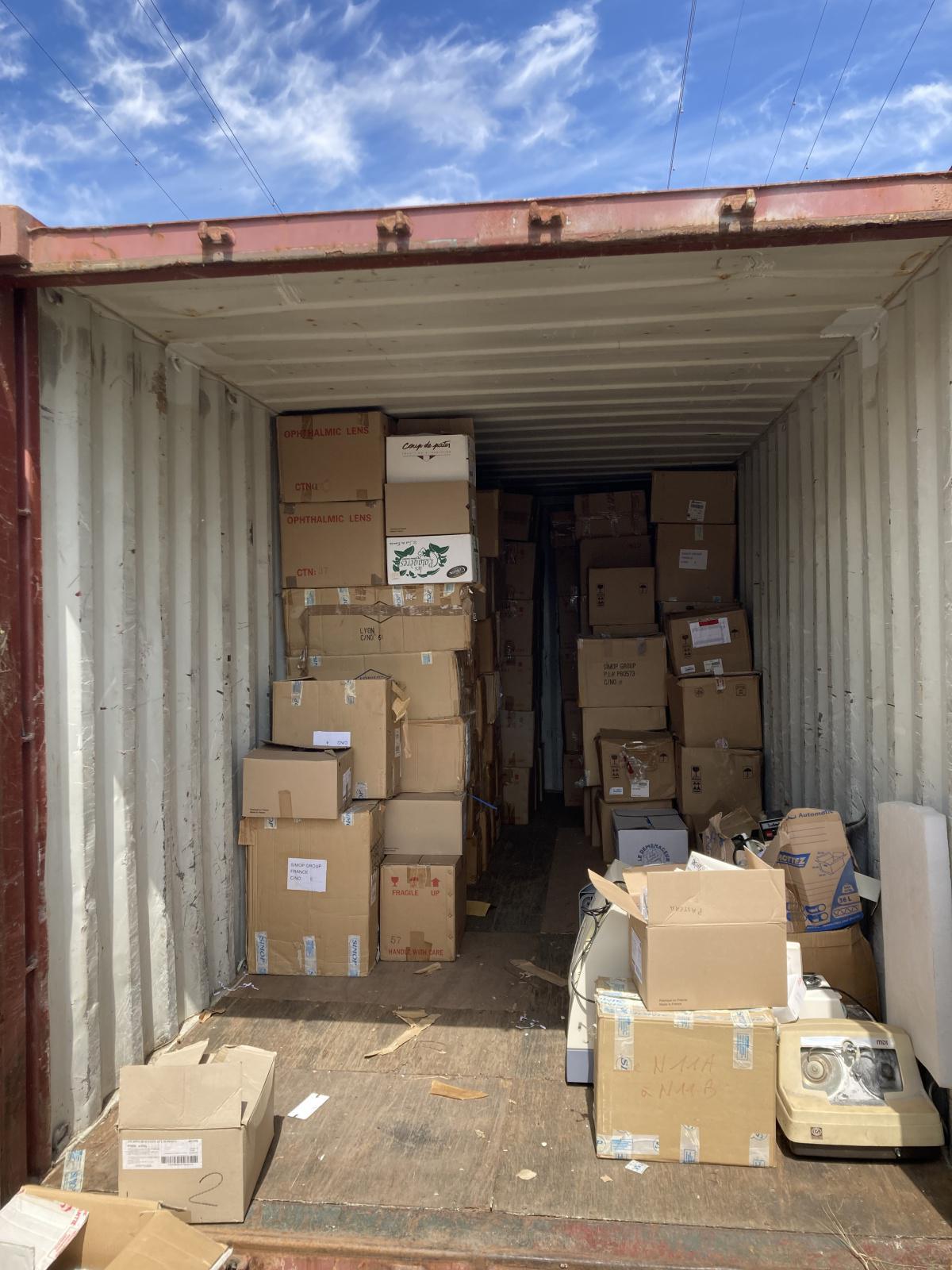 Une journée particulière ... préparation logistique de la prochaine mission  Une journée particulière ... préparation logistique de la prochaine mission