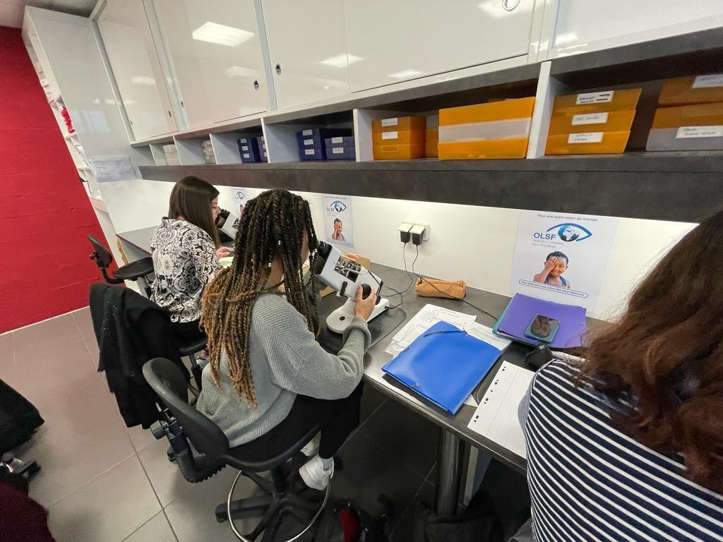 Un grand merci aux élèves de école d’optique de Perpignan pour leur engagement solidaire dans le tri des lunettes 👏