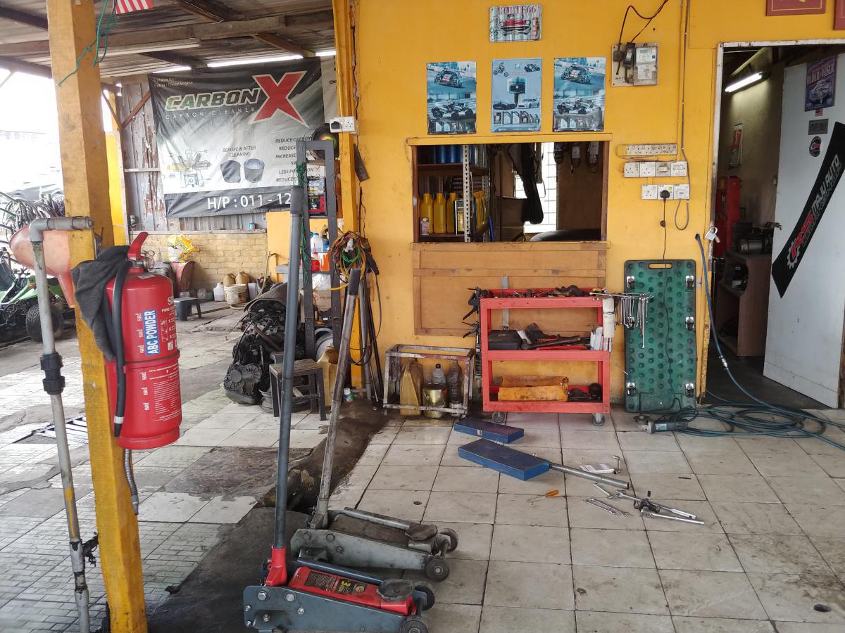 RS Maju Auto Workshop