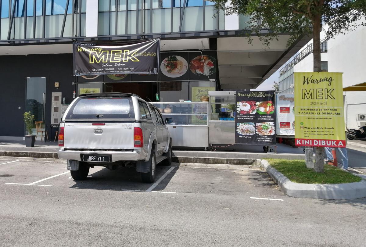 Warung Mek Senah