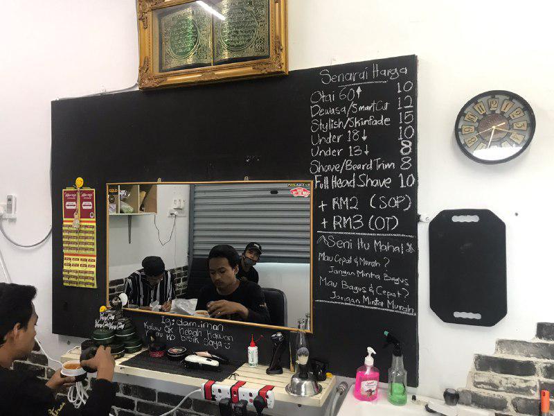 D'Masjid Slim Barbershop