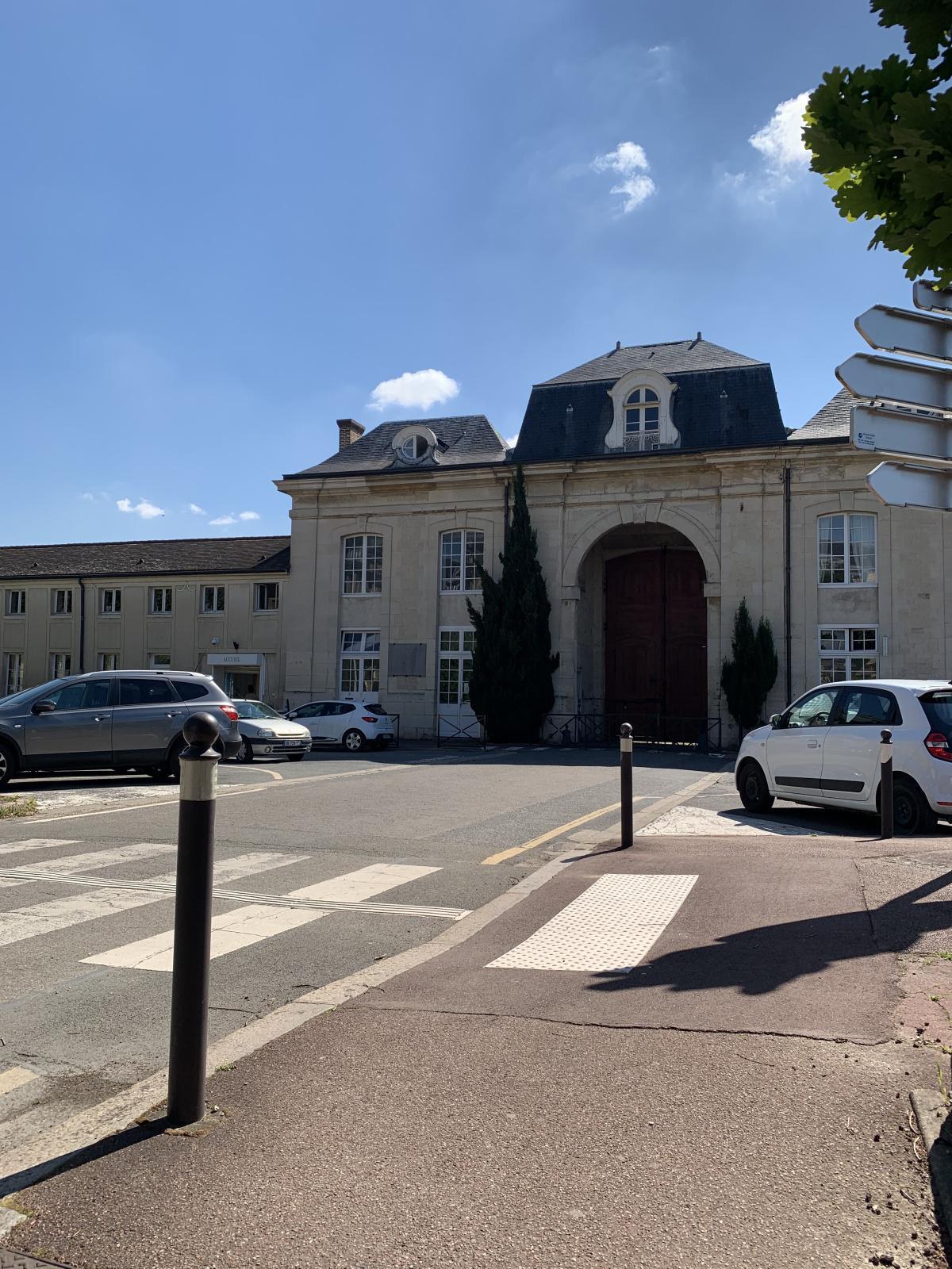 Merci au personnel de l’hôpital Bicêtre pour ce bel accueil Merci au personnel de l’hôpital Bicêtre pour ce bel accueil