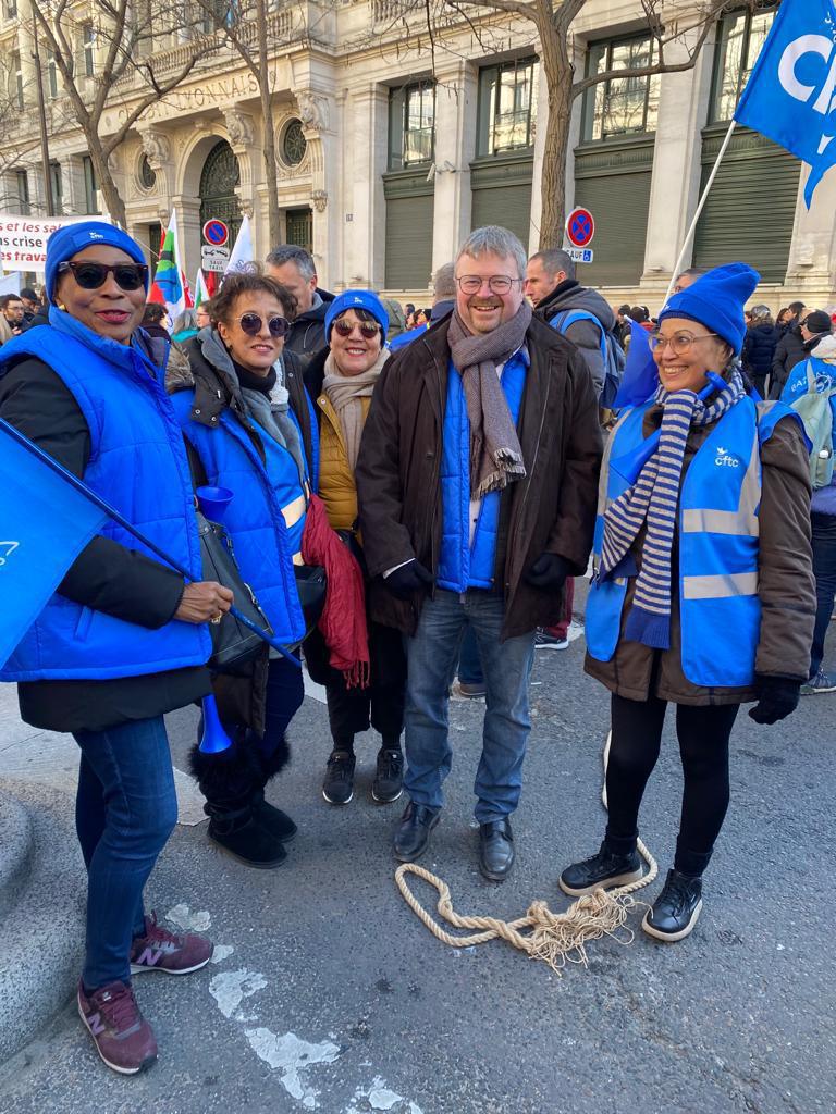 07/02/23 - Merci de votre présence . Lâchons rien 07/02/23 - Merci de votre présence . Lâchons rien