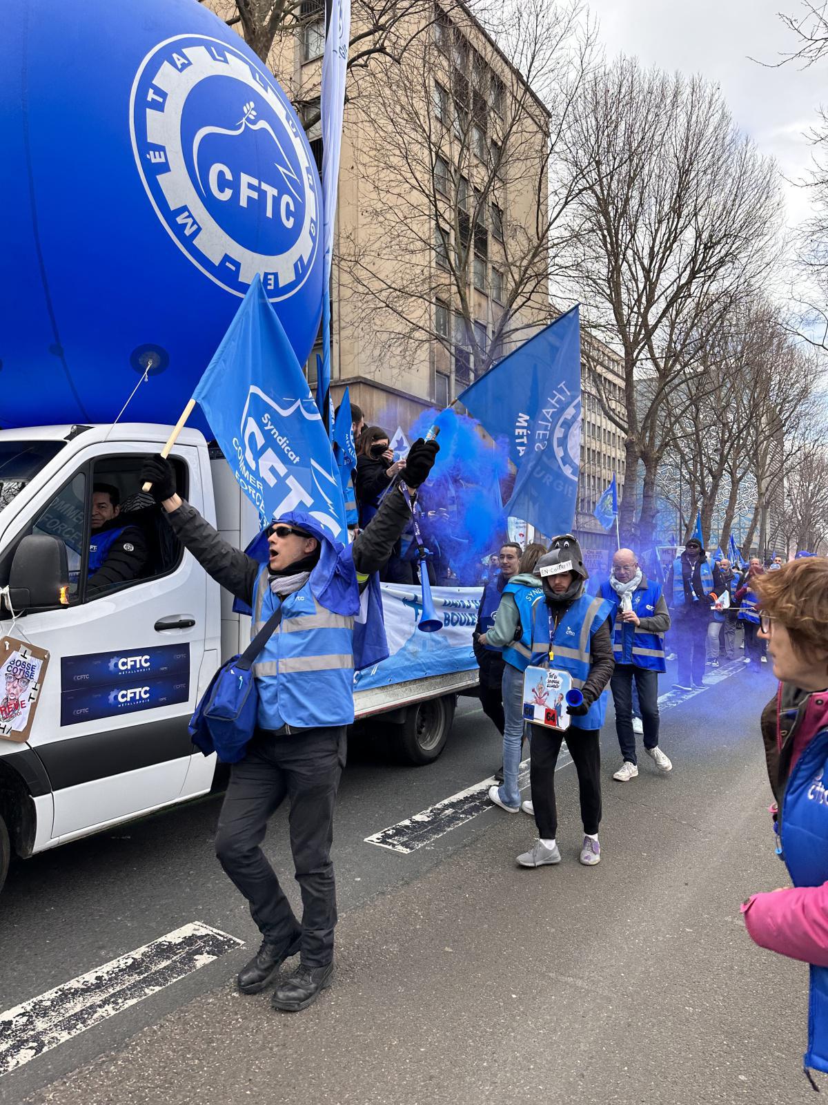 Retour en image de la manifestation du 7 Mars . Retour en image de la manifestation du 7 Mars .
