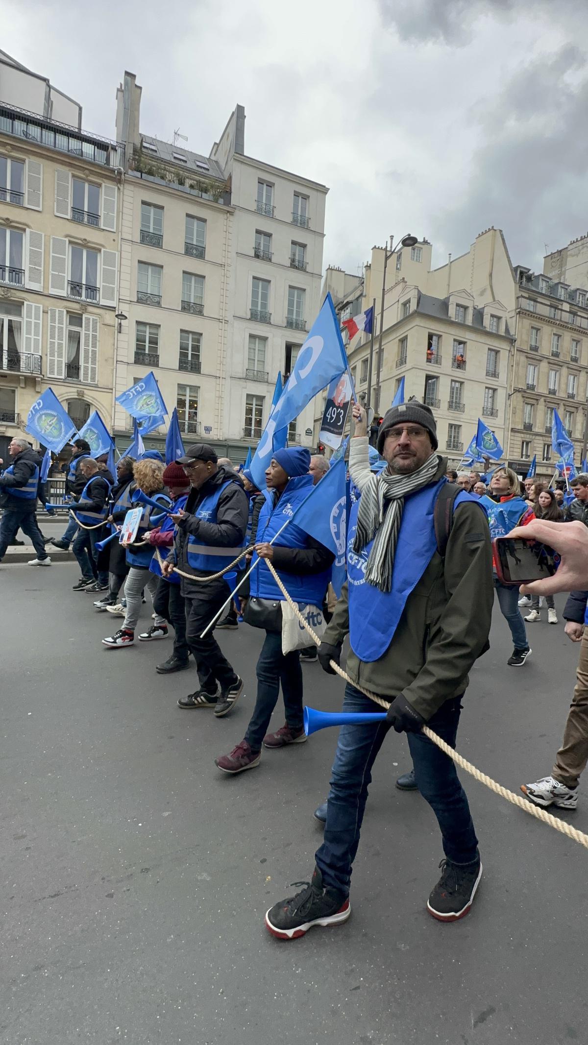 Retour en image de la manifestation du 7 Mars . Retour en image de la manifestation du 7 Mars .