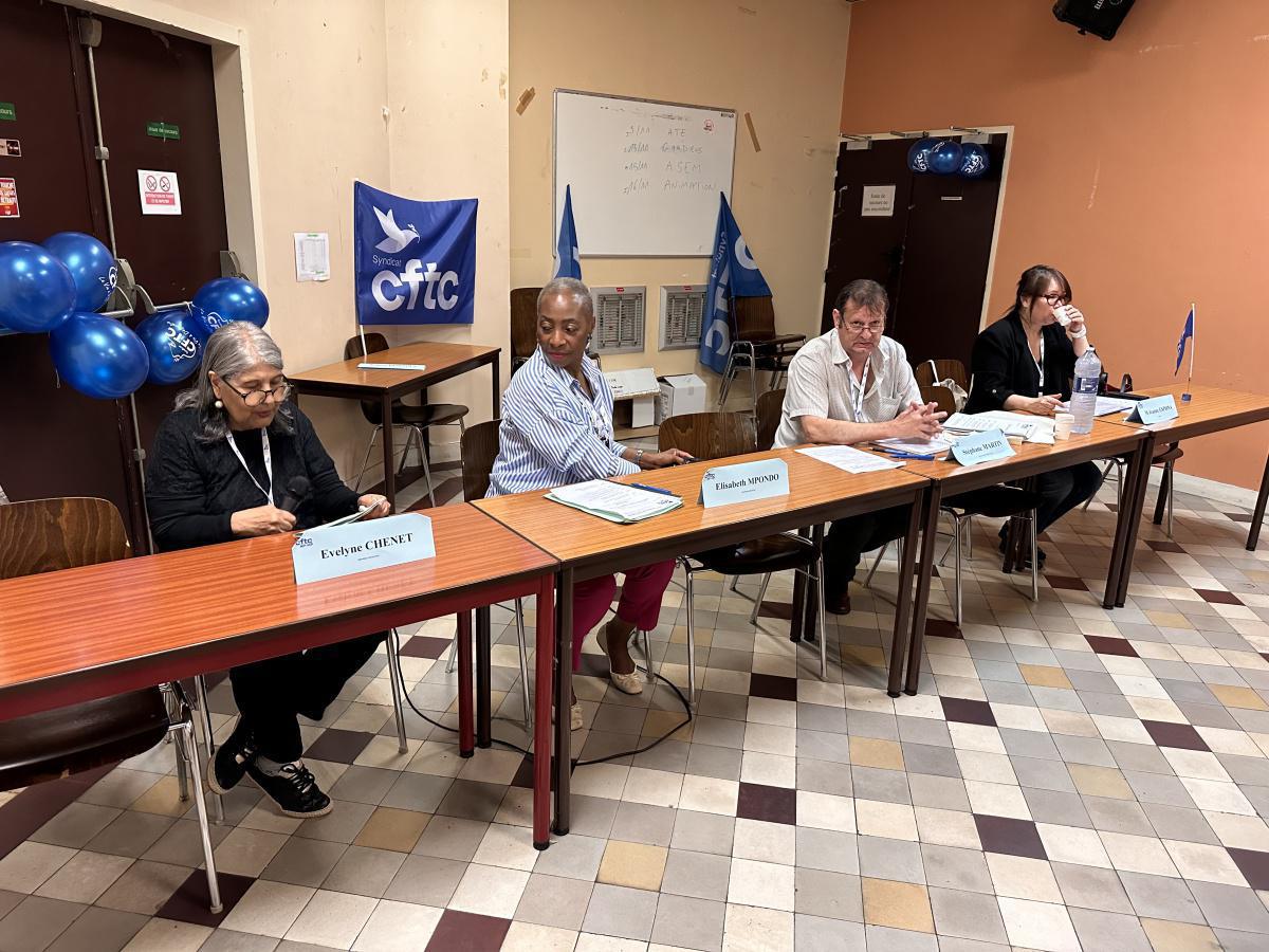 Présentation de la nouvelle équipe dirigeante  Présentation de la nouvelle équipe dirigeante