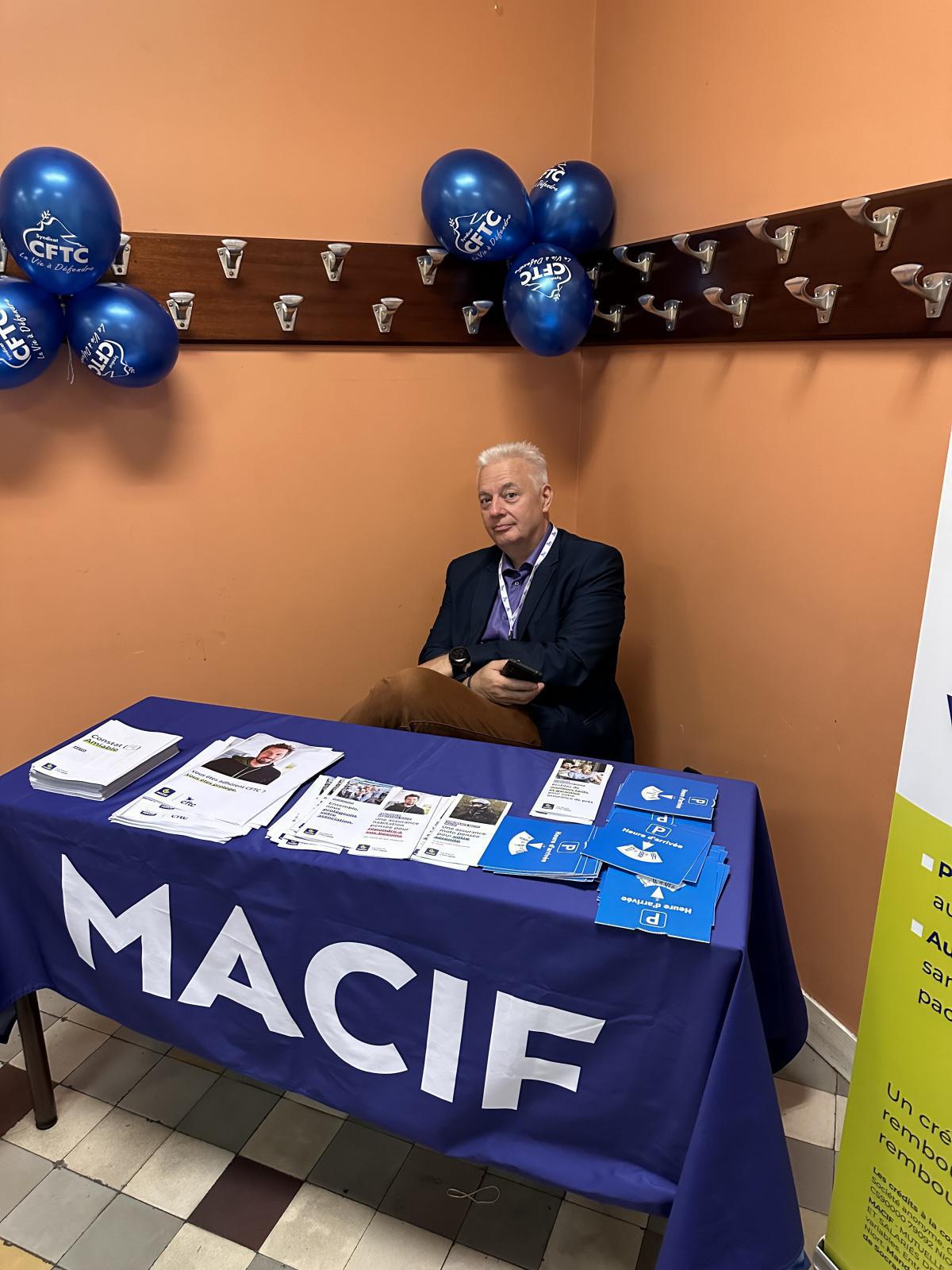 Présentation de la nouvelle équipe dirigeante  Présentation de la nouvelle équipe dirigeante