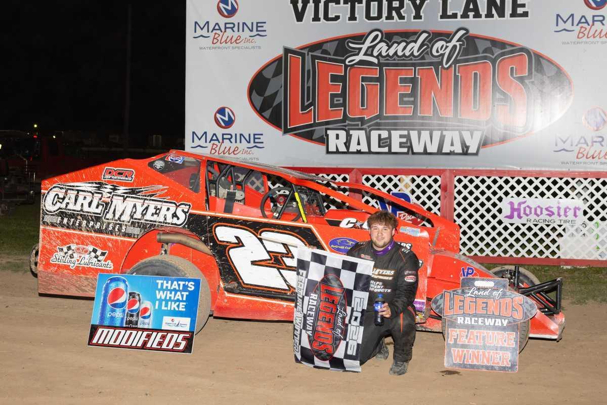Coffey Gains Legendary Status With 1st Career Canandaigua Big-Block Win Coffey Gains Legendary Status With 1st Career Canandaigua Big-Block Win