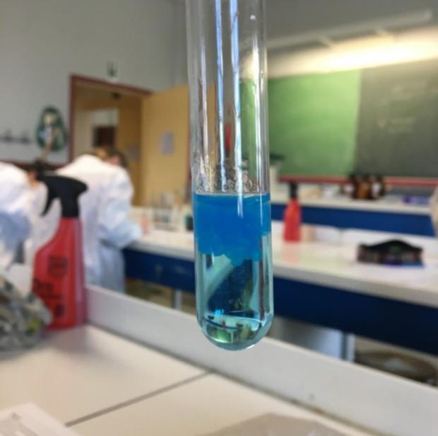 L’enseignement de spécialité physique chimie en première et terminale L’enseignement de spécialité physique chimie en première et terminale