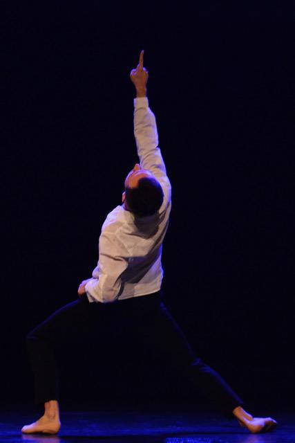 Une belle rencontre autour des poèmes chorégraphiés de Charles Baudelaire Une belle rencontre autour des poèmes chorégraphiés de Charles Baudelaire