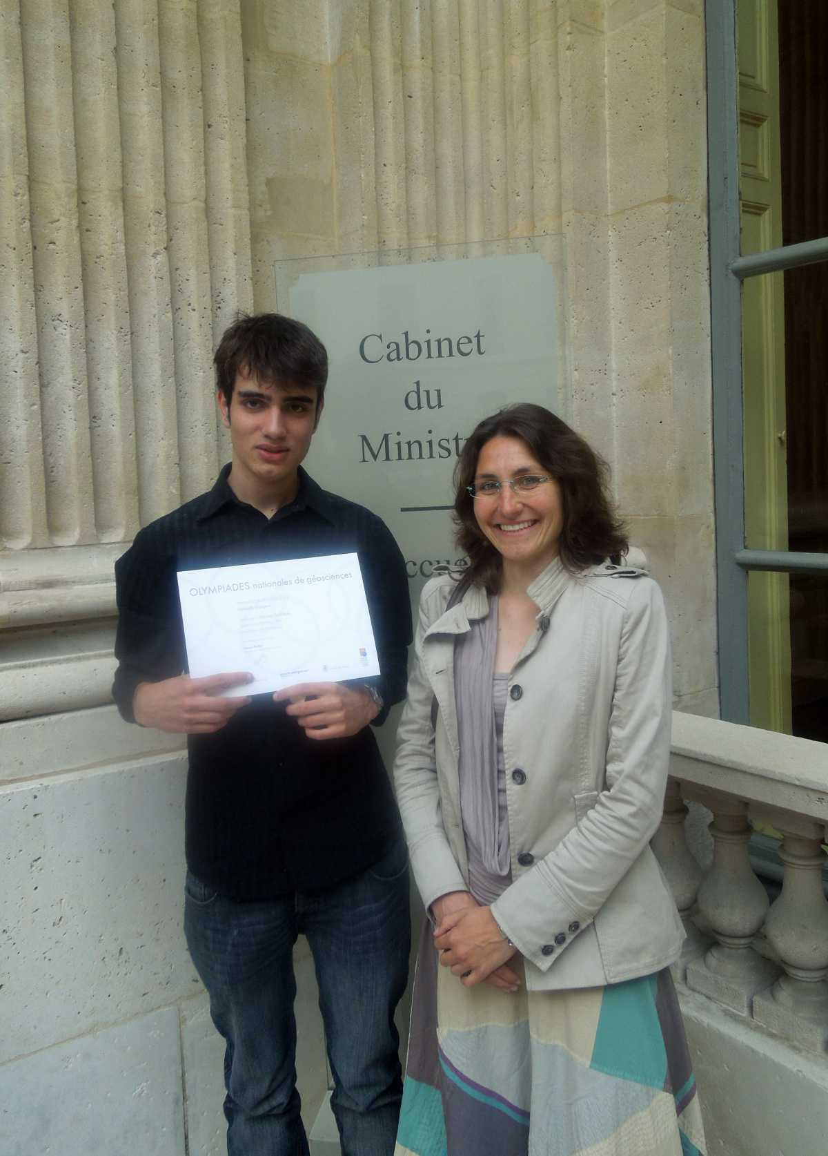 Témoignage bilingue en français et en anglais de Nicolas Dall'Asta, ancien élève de section européenne du Lycée Louis Barthou Témoignage bilingue en français et en anglais de Nicolas Dall'Asta, ancien élève de section européenne du Lycée Louis Barthou