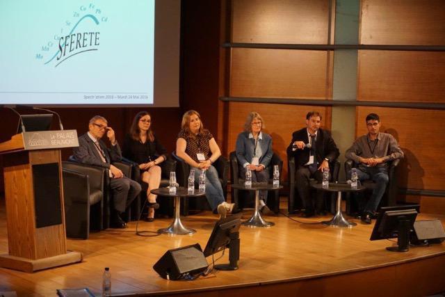 Des élèves et étudiants du Lycée Barthou dans l'univers de la spectrométrie atomique Des élèves et étudiants du Lycée Barthou dans l'univers de la spectrométrie atomique