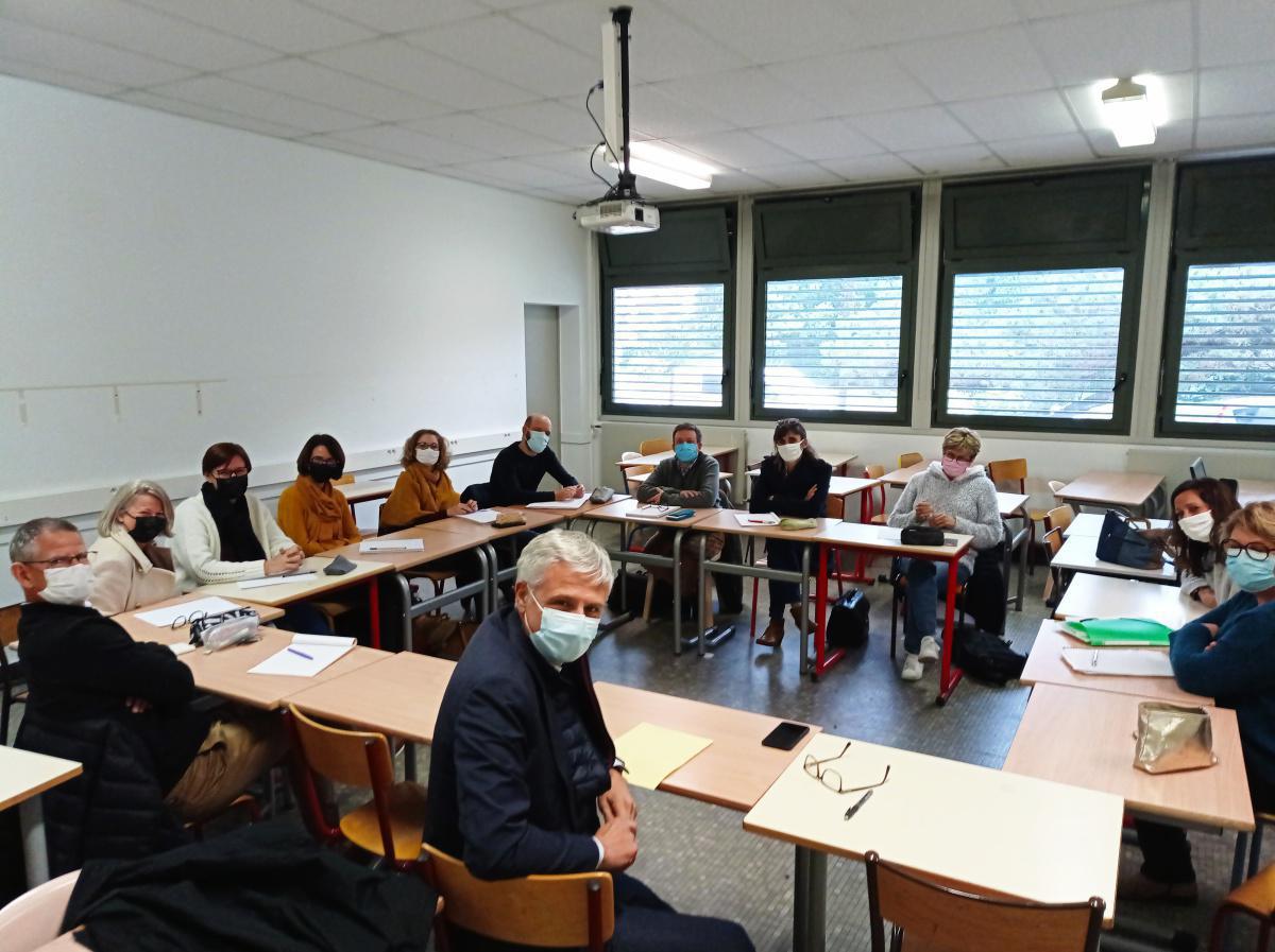 Rencontre des professeurs de mathématiques des lycées béarnais, le mercredi 4 janvier 2023 Rencontre des professeurs de mathématiques des lycées béarnais, le mercredi 4 janvier 2023