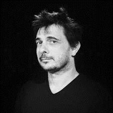 ESQUIVE - English and Dance project with 19 students from the Terminales STMG ESQUIVE - English and Dance project with 19 students from the Terminales STMG