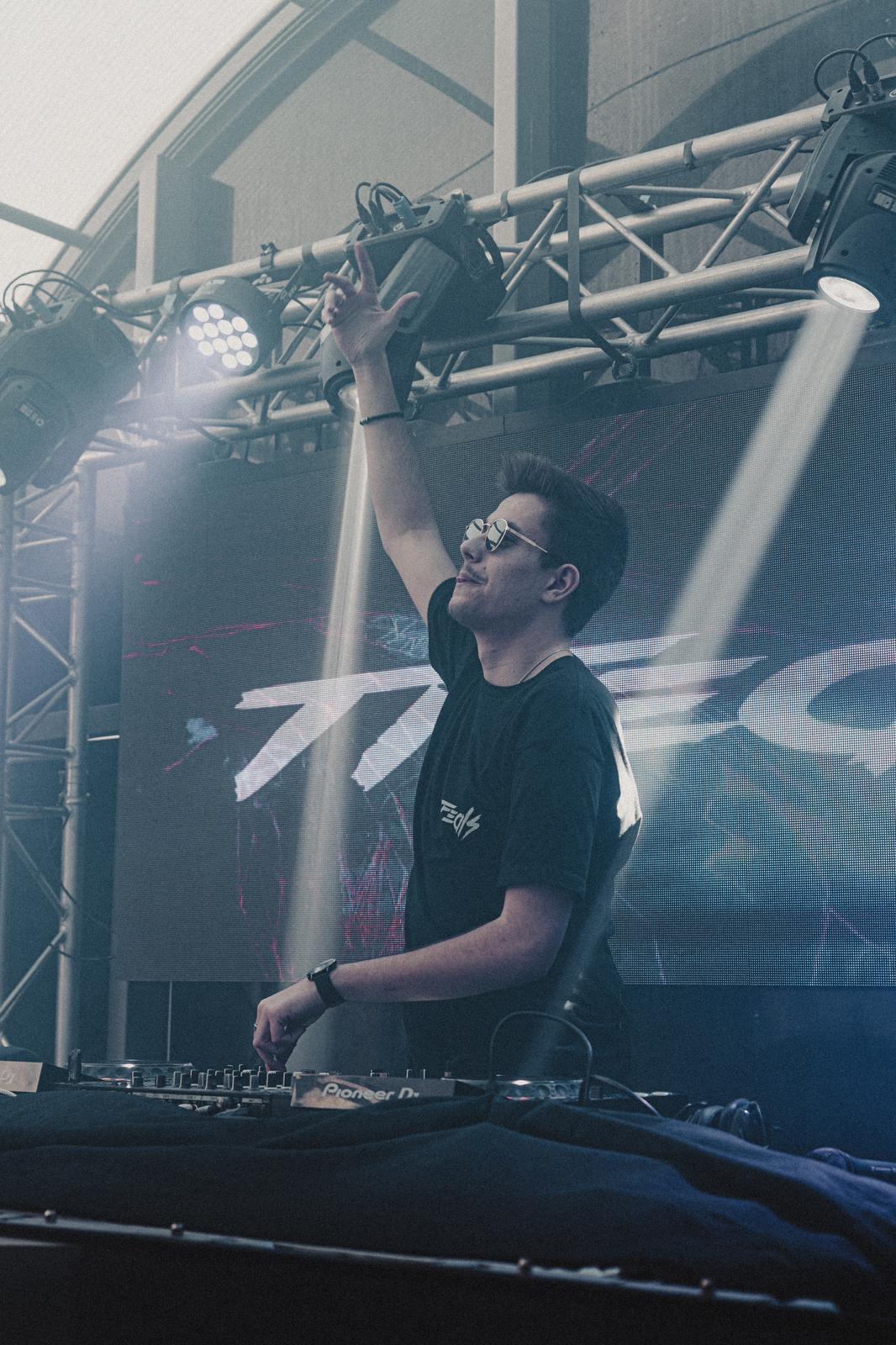 DJ Treals