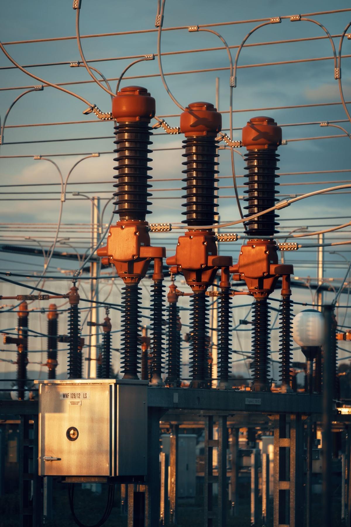 EDF, la Cour des comptes épingle cet avantage sur les factures d'énergie des salariés, son coût fait polémique EDF, la Cour des comptes épingle cet avantage sur les factures d'énergie des salariés, son coût fait polémique