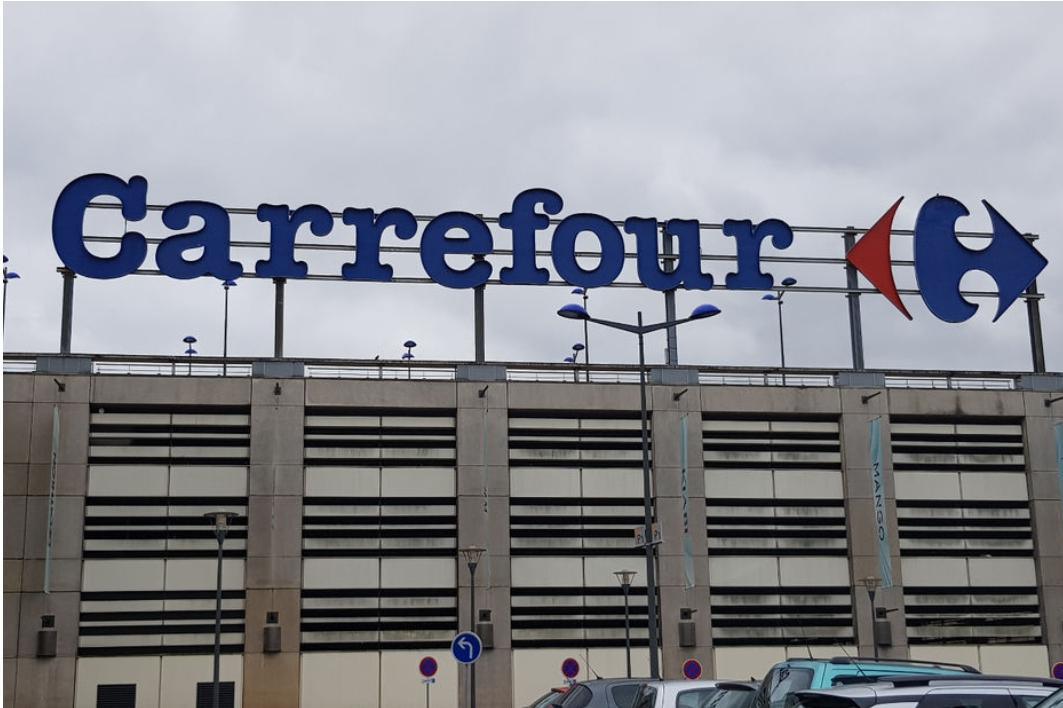 Sauvetage réussi des hyper Carrefour, dont le chiffre d'affaires croît de 3,6% au T2 Sauvetage réussi des hyper Carrefour, dont le chiffre d'affaires croît de 3,6% au T2