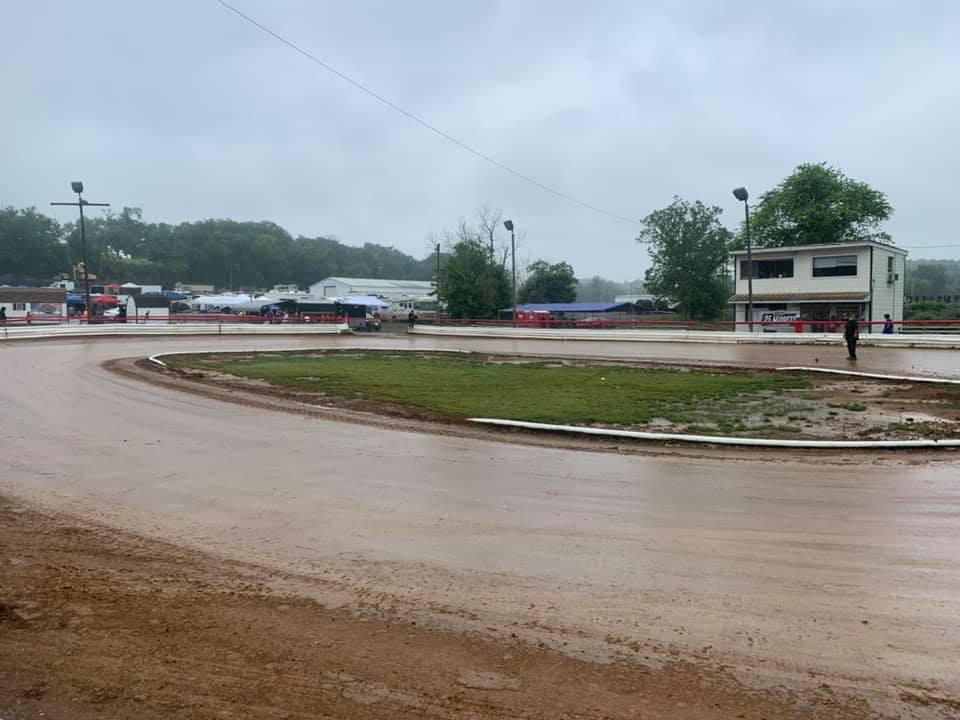 Rain and Wet Track Conditions Delay Hagerstown Heats
