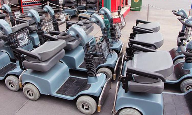 Mobilidade: Cadeira de Rodas, Cadeiras Motorizadas e Carrinhos de bebê na Disney