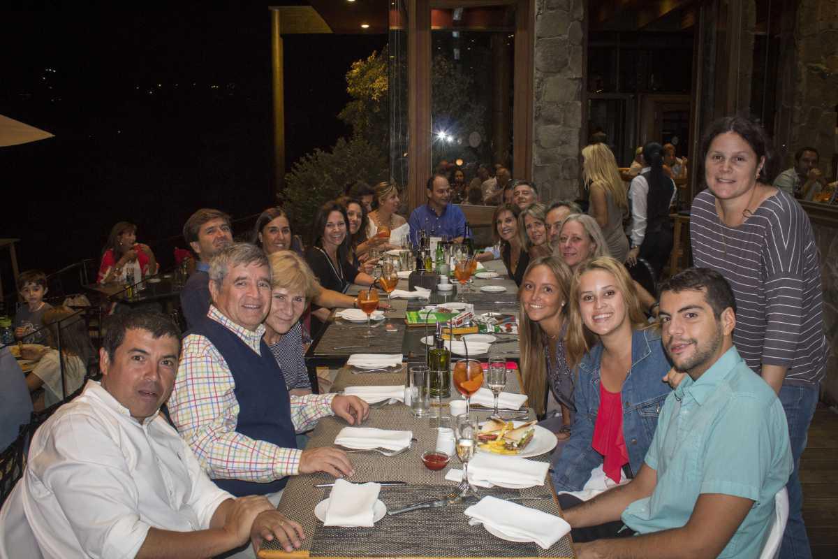 Revisa los mejores momentos del exitoso primer Happy Hour del 2019 en el Sport Francés Revisa los mejores momentos del exitoso primer Happy Hour del 2019 en el Sport Francés