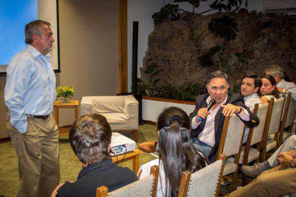 Las postales de la charla del Intendente Jorge Atton que disfrutamos en el Sport Francés