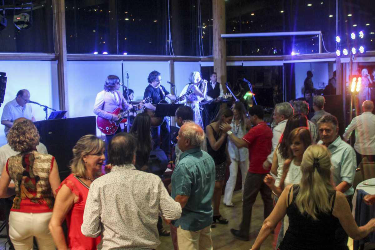 Gran fiesta bailable de termino de año junto a Maldita Banda Gran fiesta bailable de termino de año junto a Maldita Banda