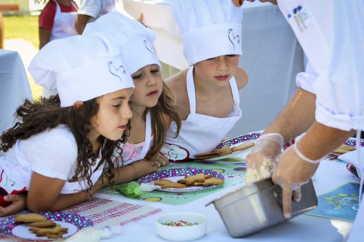 Exitoso taller de galletas navideñas vivimos en Sport Francés