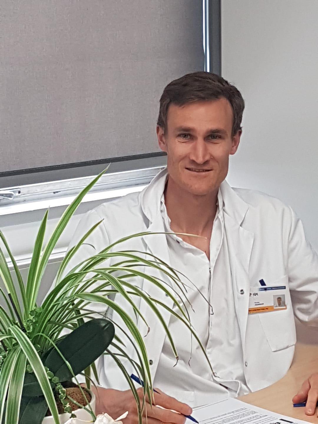 Dr Nicolas JAUSSAUD Dr Nicolas JAUSSAUD