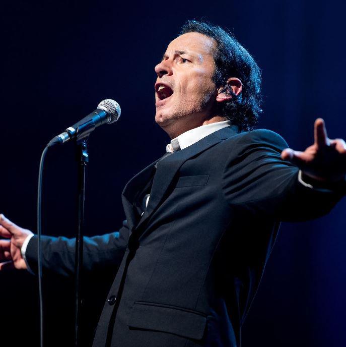 Concours pour gagner des places au BREL Le spectacle! : une immersion passionnée dans l'univers de Jacques Brel