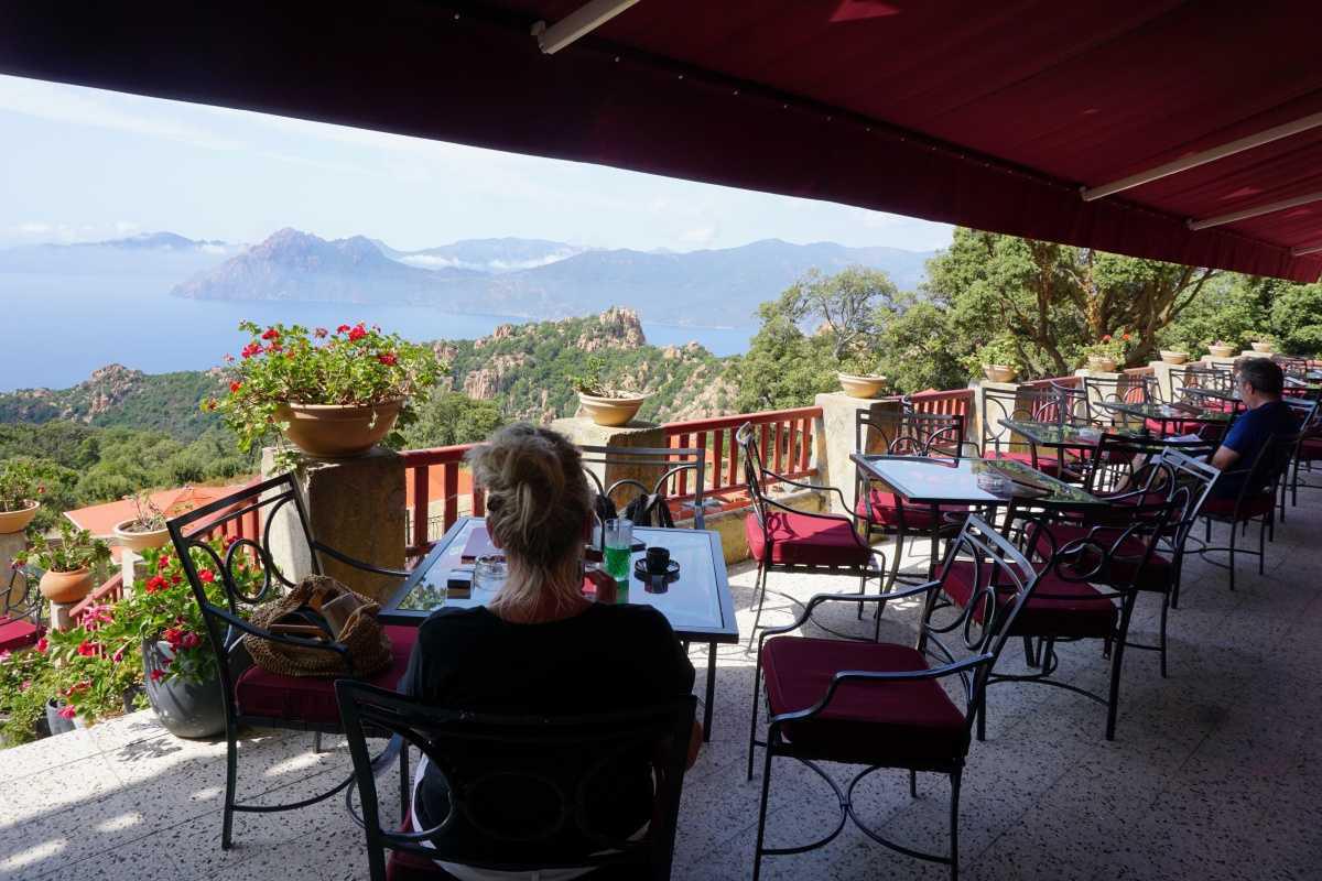 Hôtel*** Restaurant Les Roches Rouges Hôtel*** Restaurant Les Roches Rouges