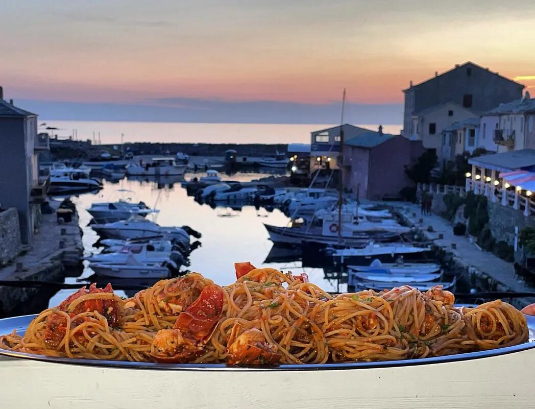  A MACCIOTTA "la maison de la langouste"
