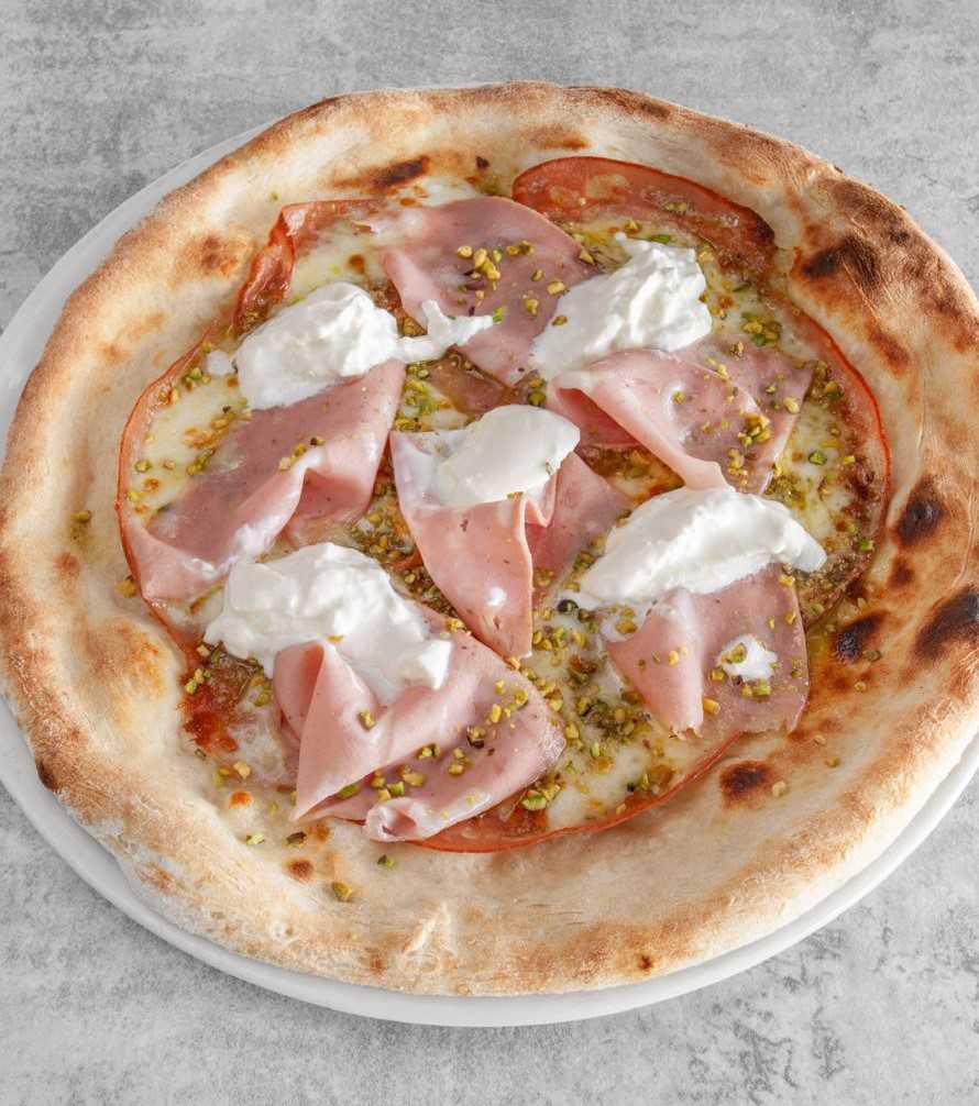 Pizza Pistacchio Mortadella e Stracciata