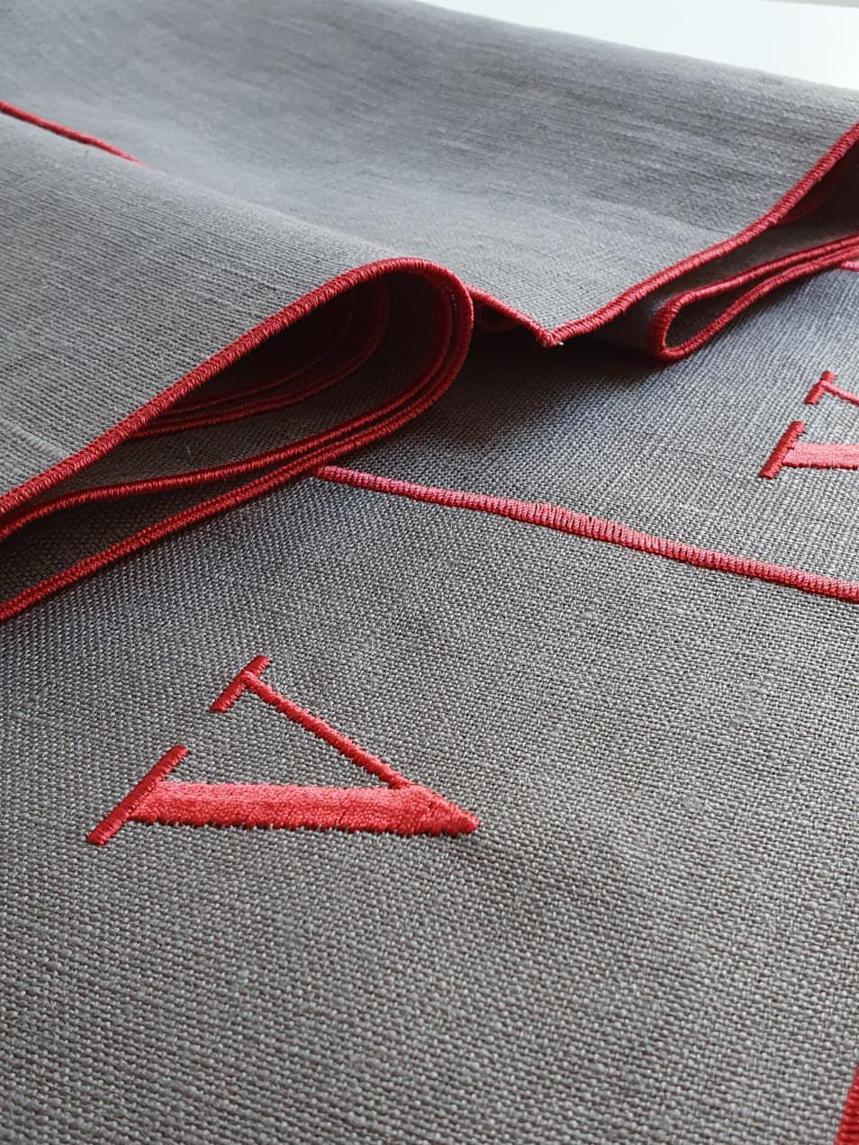 DECDB436-452D-4FA4-BB71-BE6FA17E4136