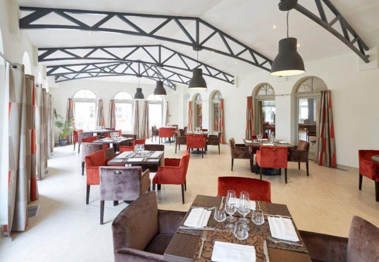 Castel Maintenon Hôtel, Restaurant & Spa ★★★★ Castel Maintenon Hôtel, Restaurant & Spa ★★★★