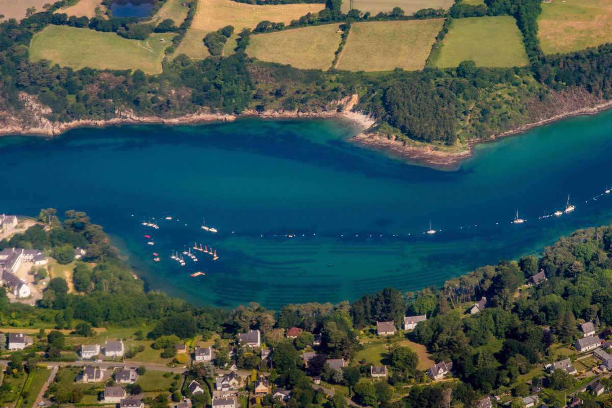 LFES Guiscriff Scaer ⛽️ H24 Total - 🏘 🛏🍴 📸 🚲 < 2 km LFES Guiscriff Scaer ⛽️ H24 Total - 🏘 🛏🍴 📸 🚲 < 2 km