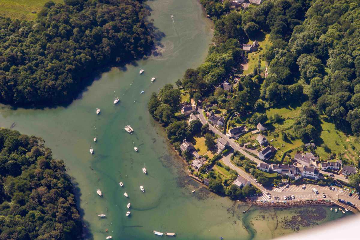 LFES Guiscriff Scaer ⛽️ H24 Total - 🏘 🛏🍴 📸 🚲 < 2 km LFES Guiscriff Scaer ⛽️ H24 Total - 🏘 🛏🍴 📸 🚲 < 2 km