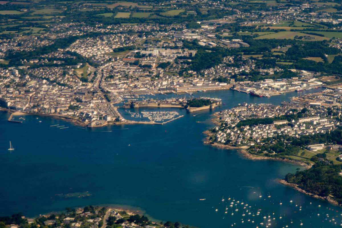 LFES Guiscriff Scaer ⛽️ H24 Total - 🏘 🛏🍴 📸 🚲 < 2 km LFES Guiscriff Scaer ⛽️ H24 Total - 🏘 🛏🍴 📸 🚲 < 2 km