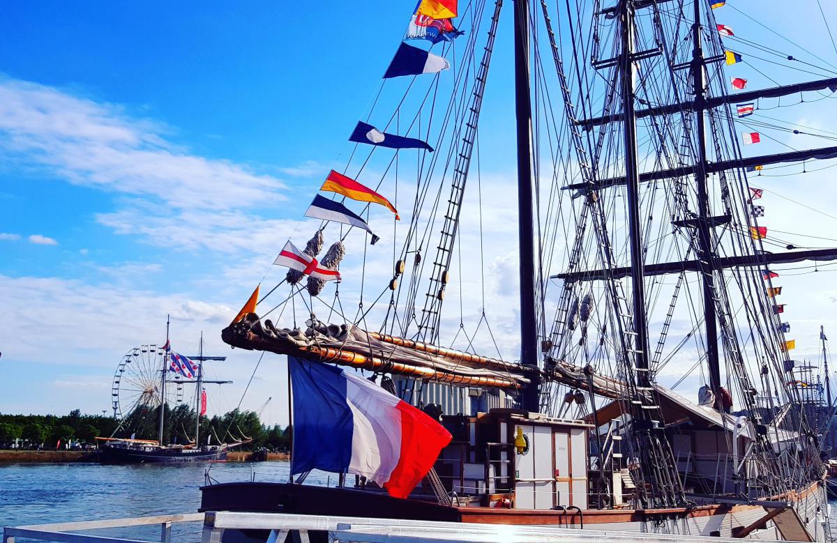 LFOP Rouen ⛽️ - 👑 🏘🚶🏻♂️🛏 🍴 🚙 < 2 km LFOP Rouen ⛽️ - 👑 🏘🚶🏻♂️🛏 🍴 🚙 < 2 km