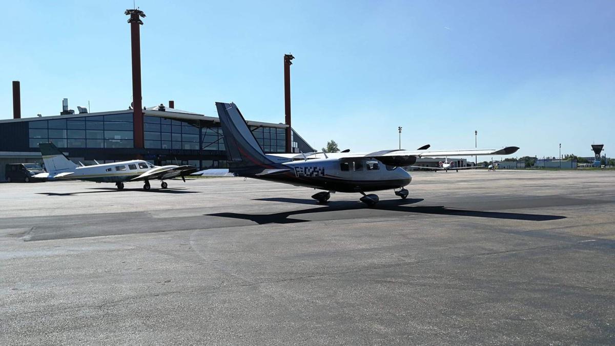 LFOP Rouen ⛽️ - 👑 🏘🚶🏻♂️🛏 🍴 🚙 < 2 km LFOP Rouen ⛽️ - 👑 🏘🚶🏻♂️🛏 🍴 🚙 < 2 km