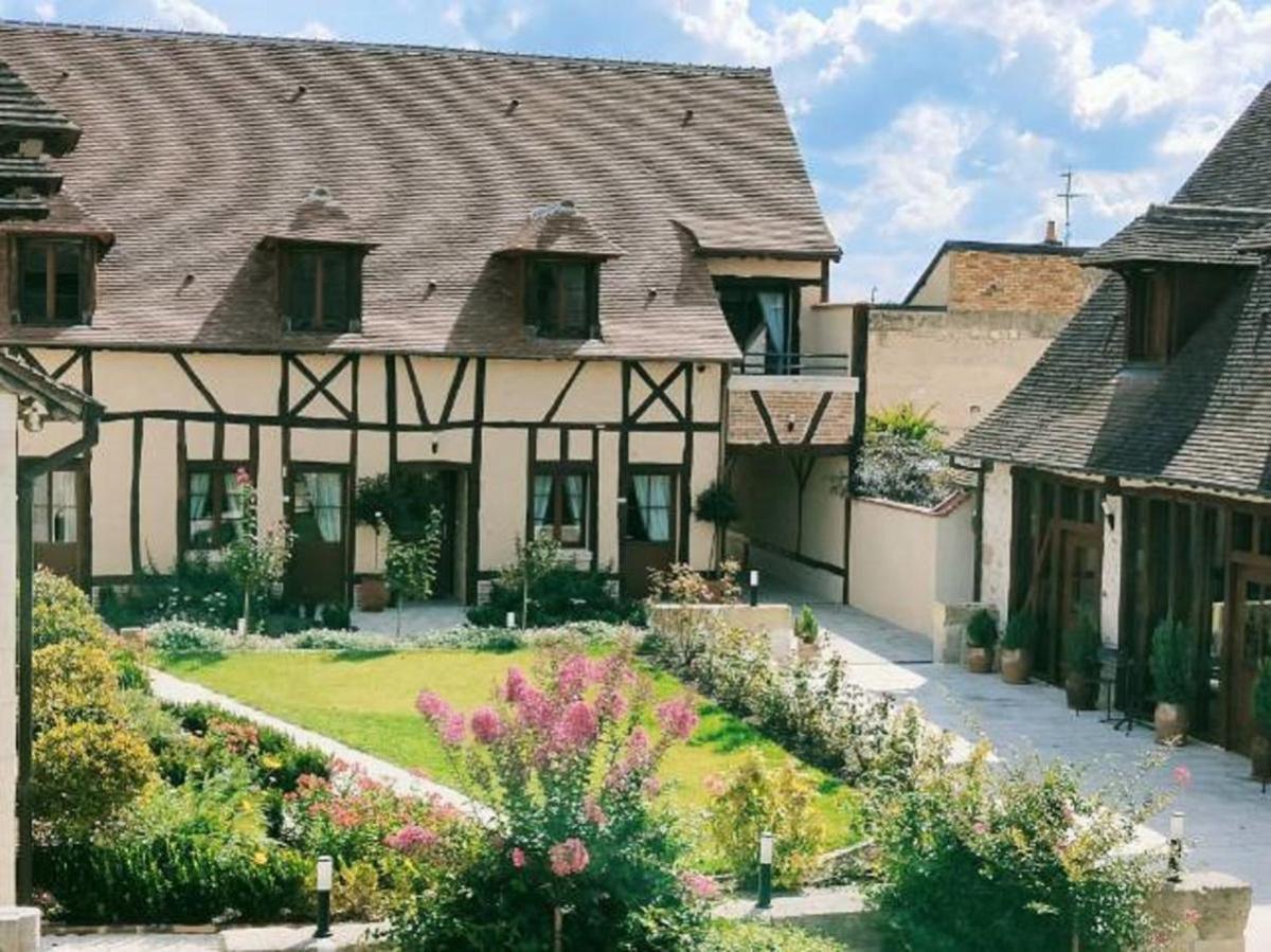 Hôtel Restaurant La Chaumière ★★★ Hôtel Restaurant La Chaumière ★★★