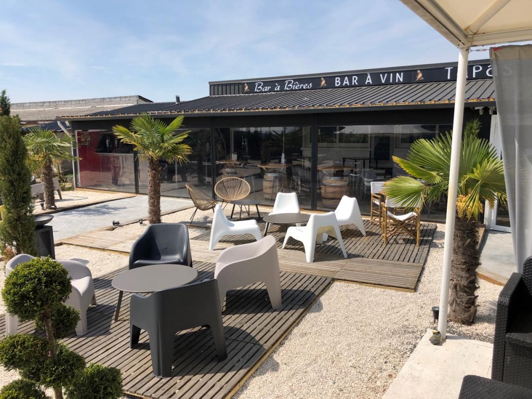 Bar à vins, Bar à Bières, Tapas, Club La Voile Bar à vins, Bar à Bières, Tapas, Club La Voile