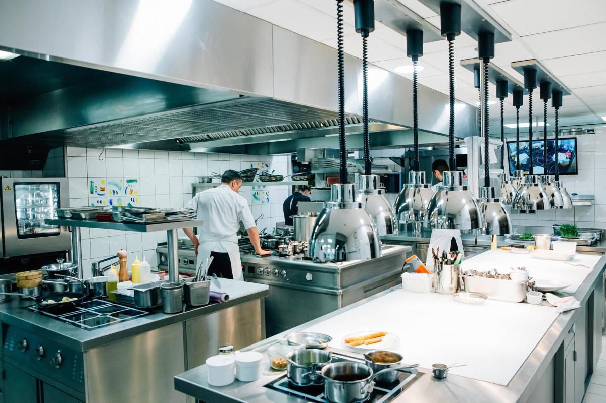 Hostellerie du Chapeau Rouge, Restaurant & Spa 4 étoiles Hostellerie du Chapeau Rouge, Restaurant & Spa 4 étoiles