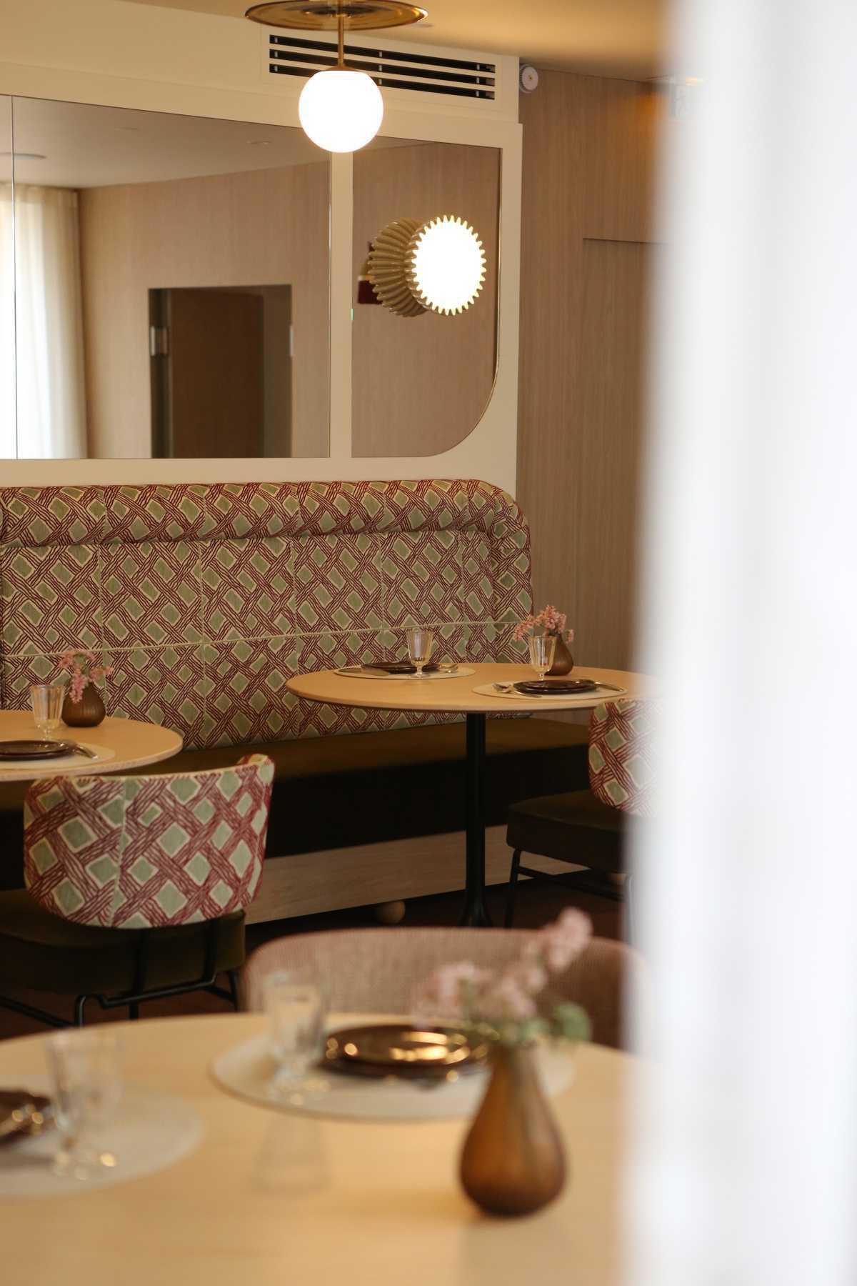 Hostellerie du Chapeau Rouge, Restaurant & Spa 4 étoiles Hostellerie du Chapeau Rouge, Restaurant & Spa 4 étoiles