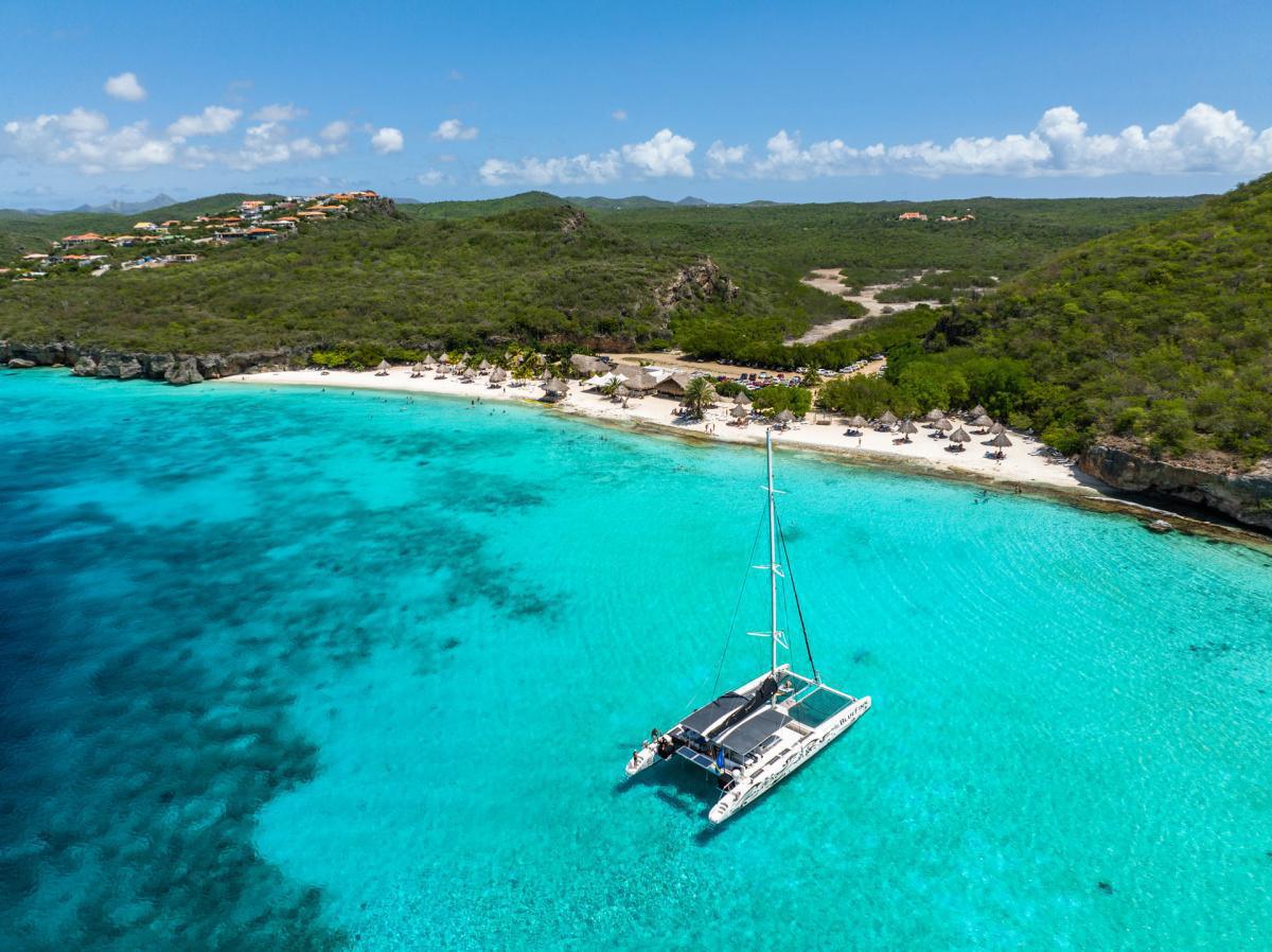 6 AMAZING WAYS TO EXPERIENCE SUSTAINABLE LUXURY TRAVEL IN CURAÇAO