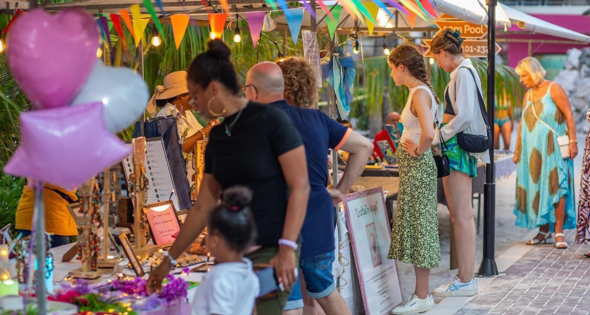LIONSDIVE LOCAL BEACH MARKET